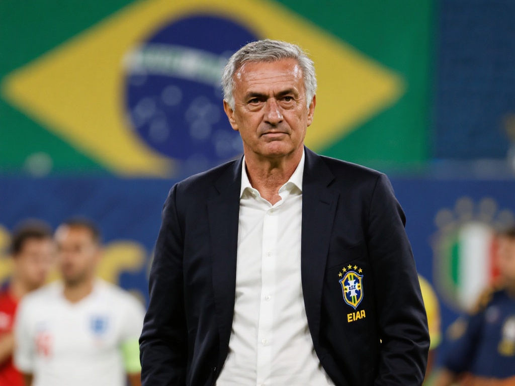 传巴西欲邀穆帅执教世界杯，他盼离开土超